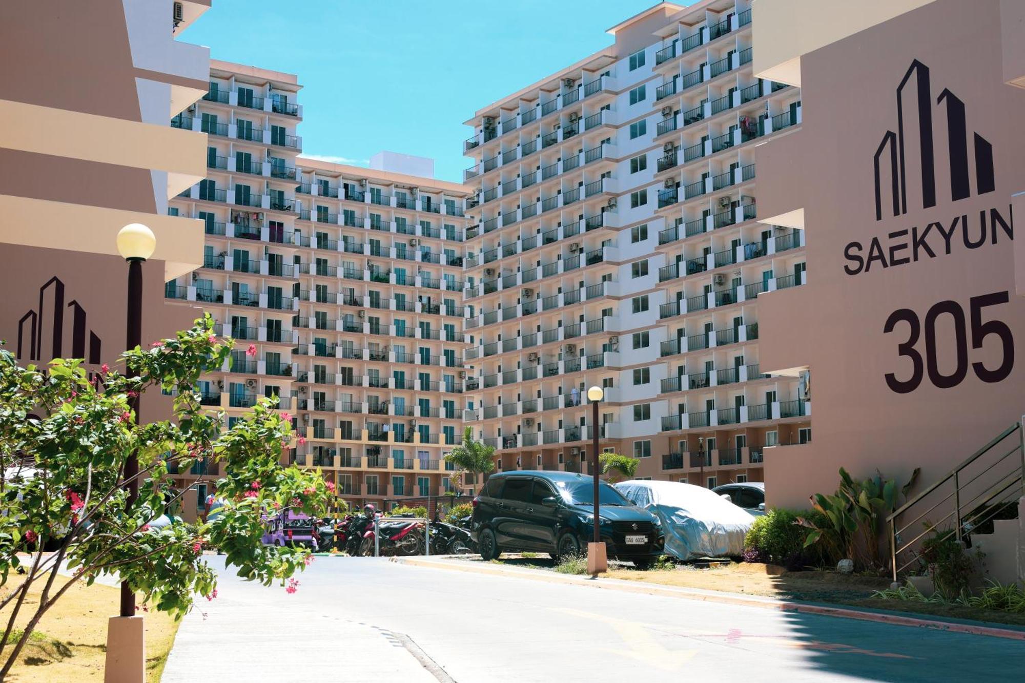 Vale'S Condo Haven Lapu-Lapu City Exterior photo